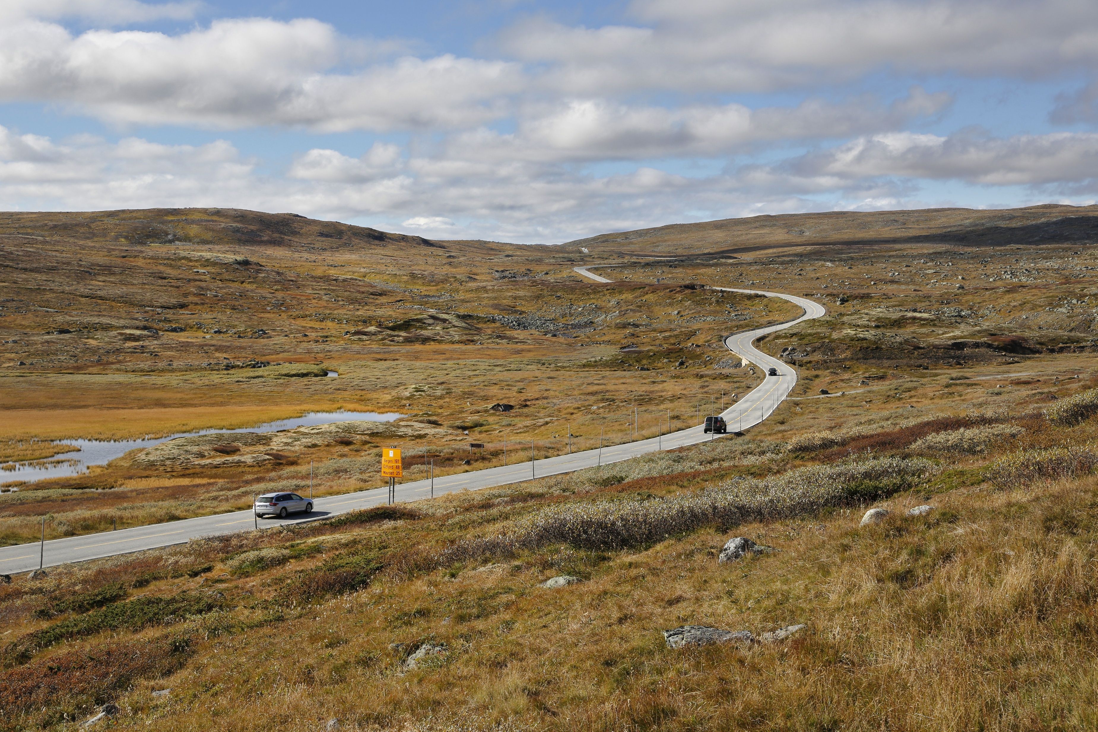 Near Halne, Hardangervidda.  © Sigmund Krøvel/ The Norwegian Public Roads Administration