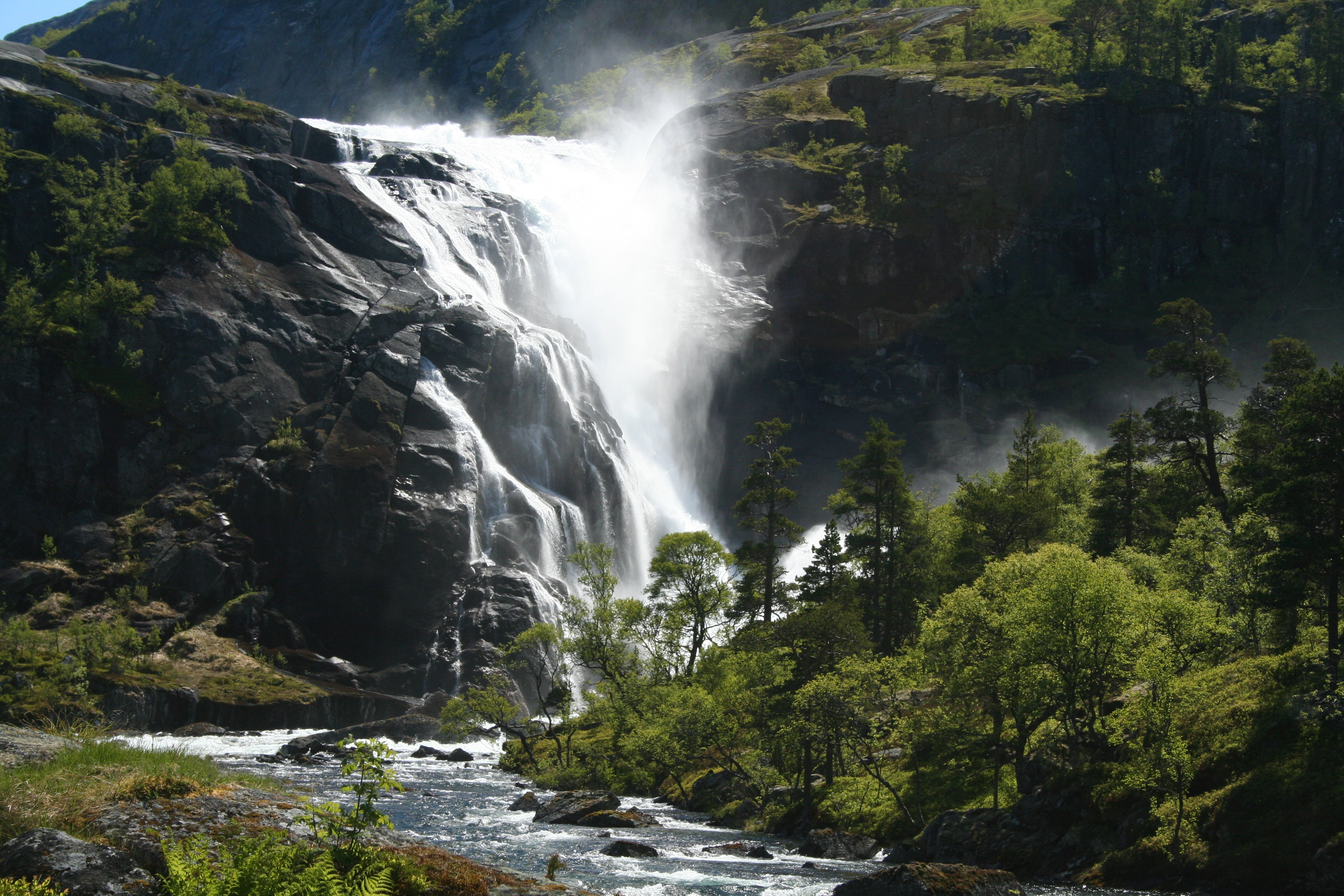 Waterfall in Husedalen. © RMH. Foto Hege Hisdal