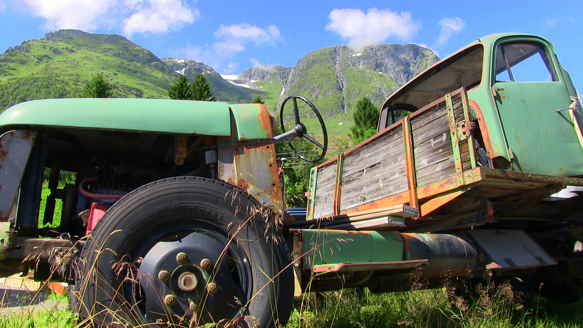 Traktor på Reiseter. © Anne Gullbjørg Digranes