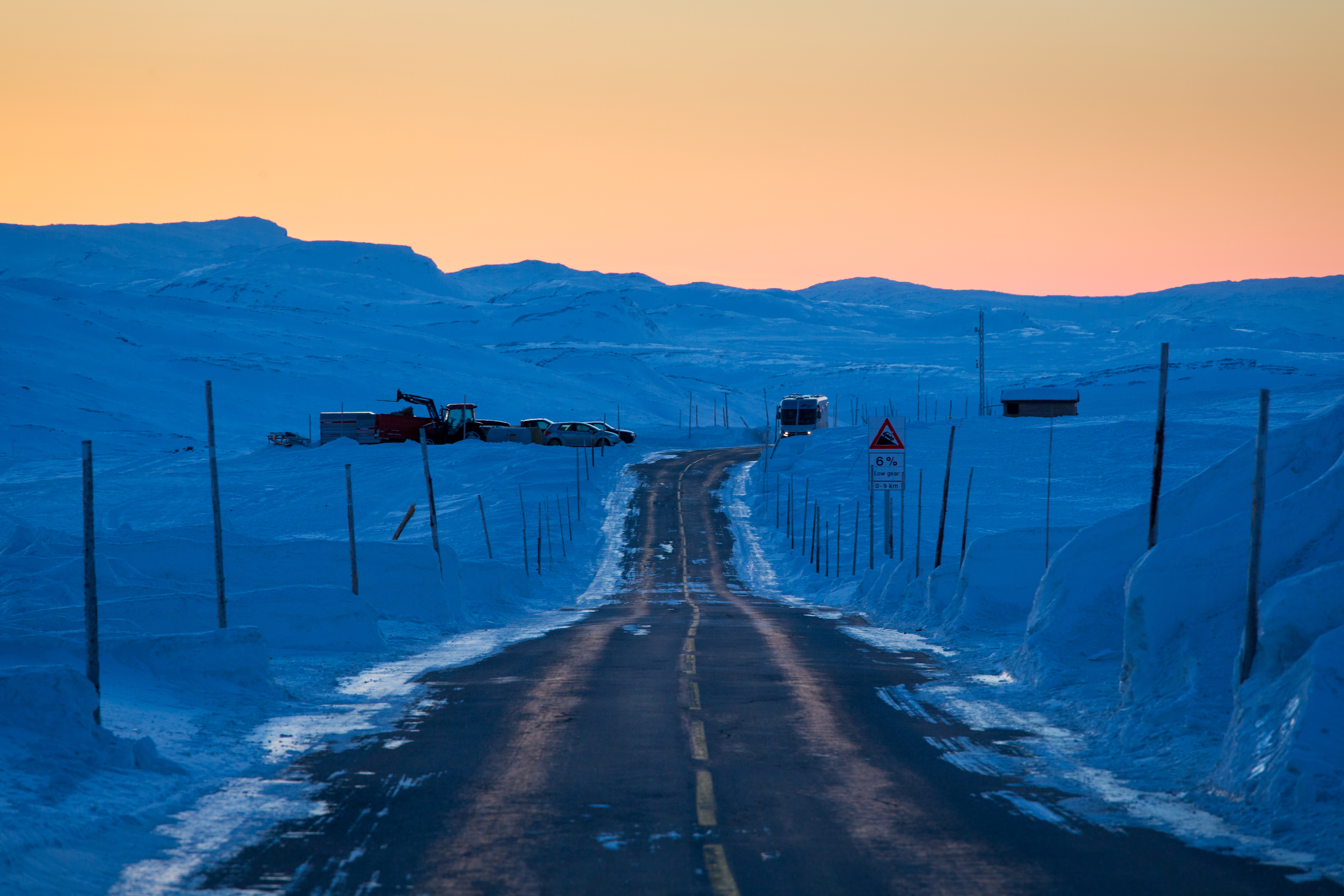 Sunset drive, Hardangervidda. © Destination Hardangerfjord/ Foto Konrad Konieczny 