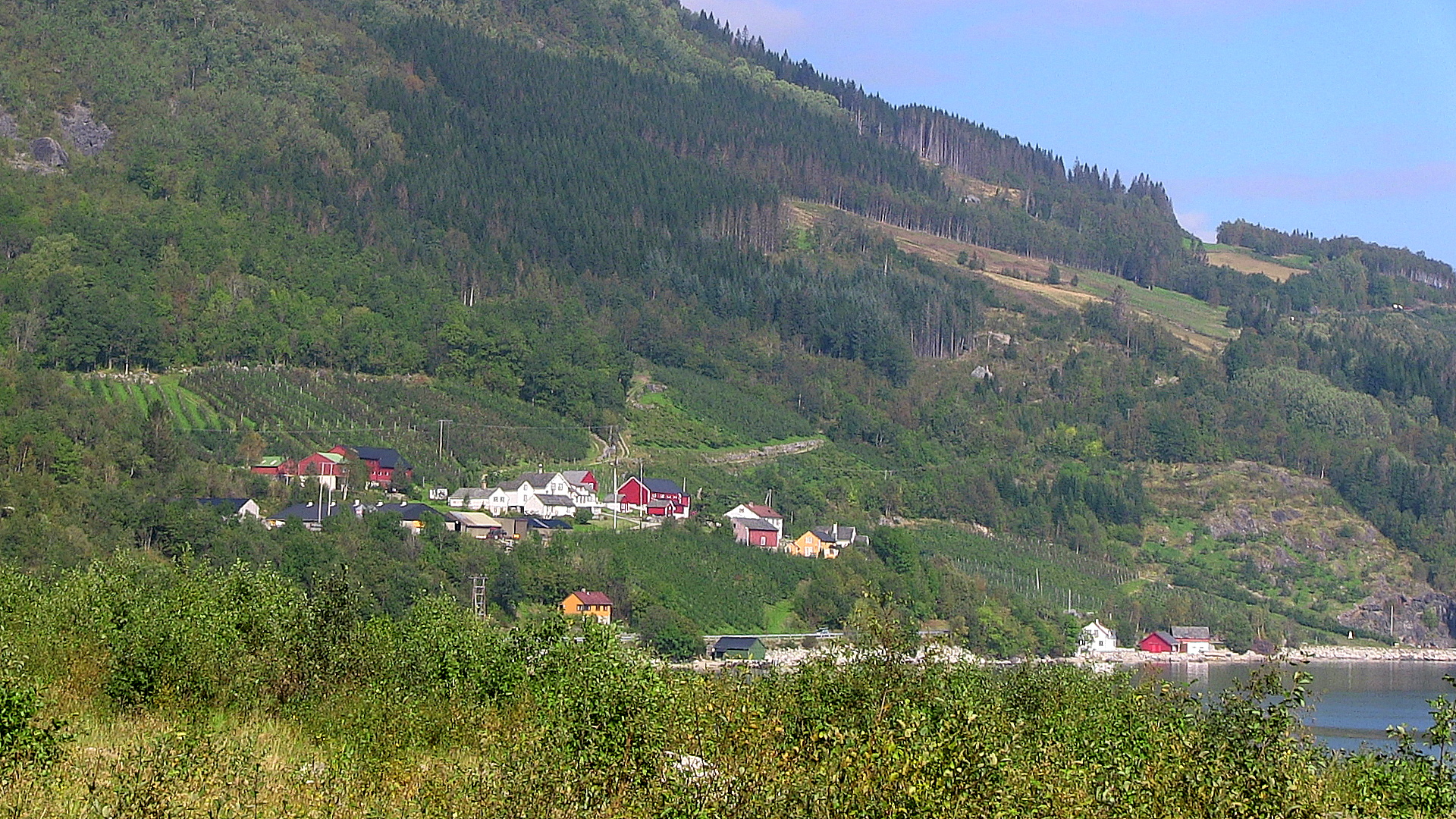 Velure as seen from the south. © Anne Gullbjørg Digranes